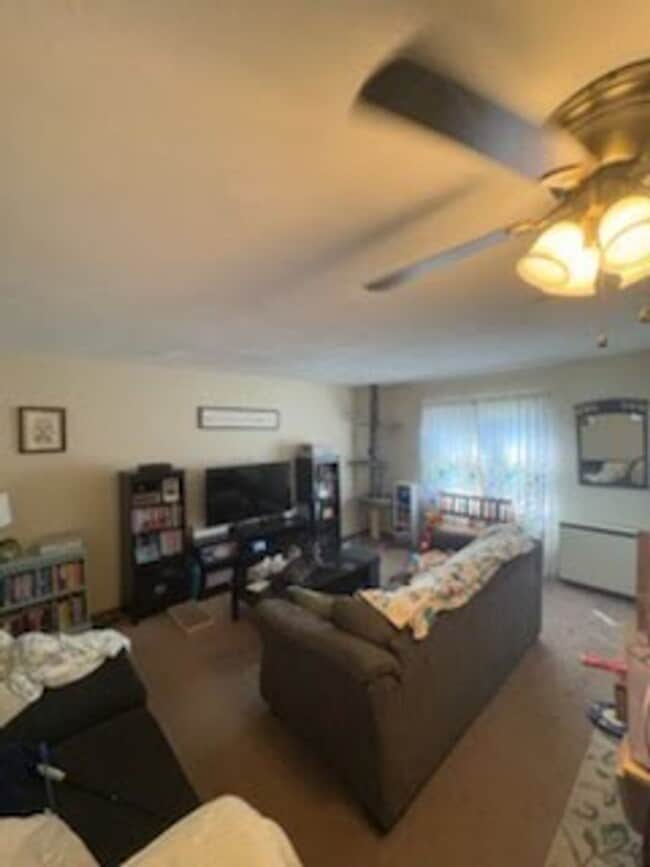Building Photo - 38 Woodhill Ct