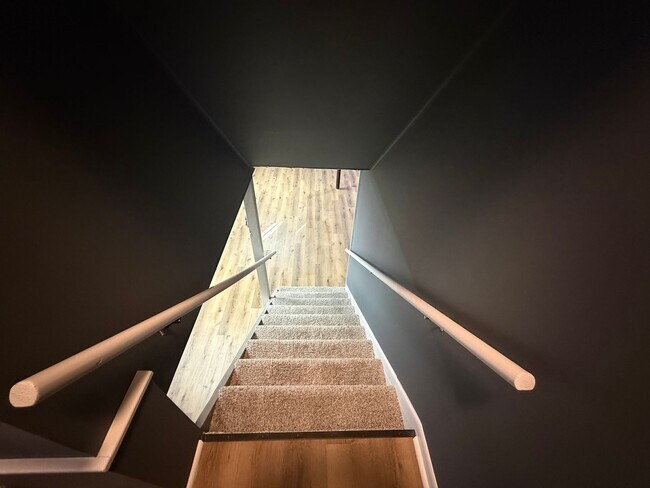 Building Photo - Charming 2-Bed/2-Bath Ranch with Garage — Rent-to-Buy Opportunity in Fremont, NE!