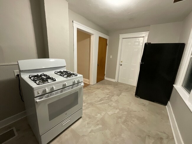 Building Photo - 2403 Mira Ct