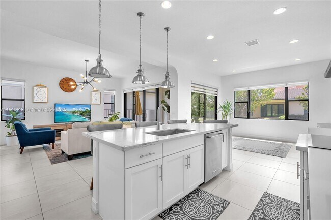 Building Photo - 1052 SW 113th Way