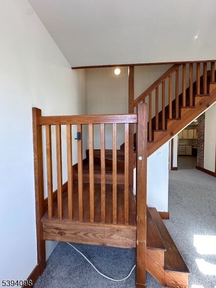 Building Photo - 88 Bay St