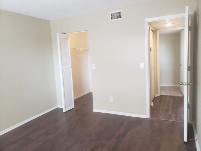 Building Photo - 6440 62nd Ave N