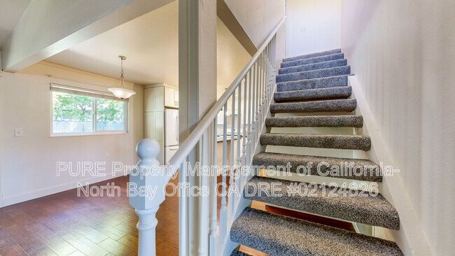 Building Photo - 360 Manka Cir