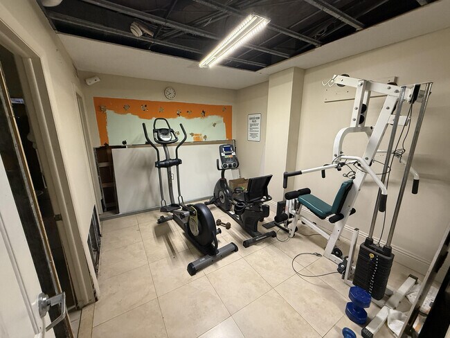 Building Photo - 13155 Ixora Ct