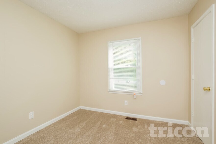 Building Photo - 604 Cedar Creek Dr
