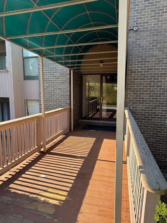 Building Photo - 70 Shrewsbury Green Dr