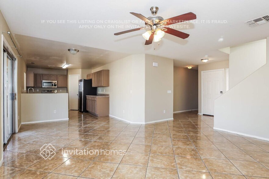 Building Photo - 12334 W Windrose Dr