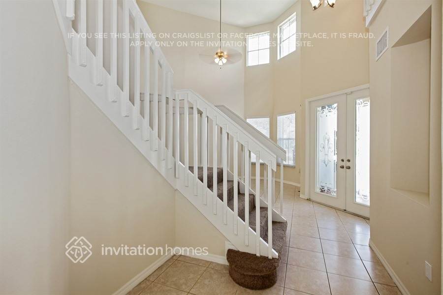 Building Photo - 16498 SW 85th Ln