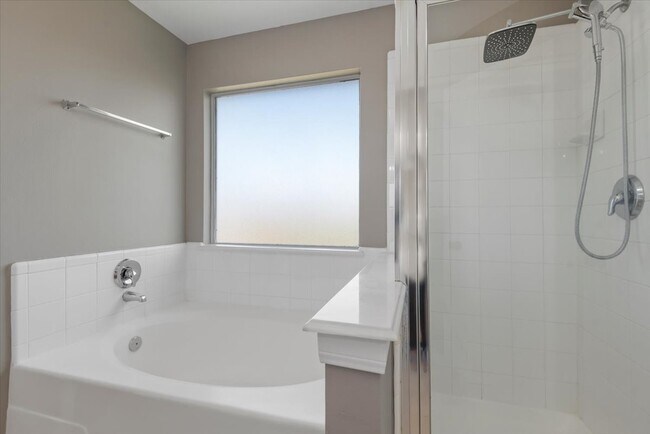 Building Photo - 1518 Weiland Manor Ln