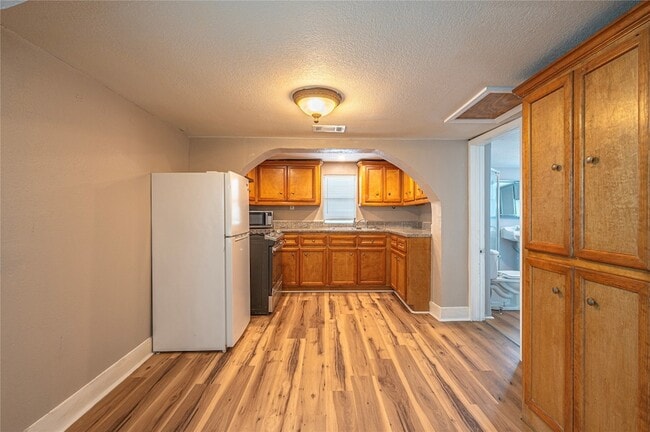 Building Photo - 1210 56th St