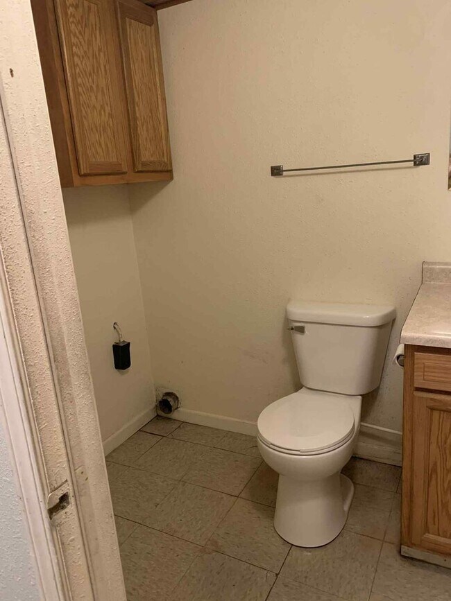 Building Photo - 9415 Partridge Rd