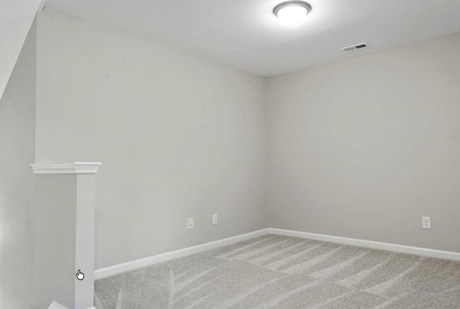 Building Photo - Modern End-Unit Townhome with Main-Level Primary Suite & Loft in Strawberry Creek