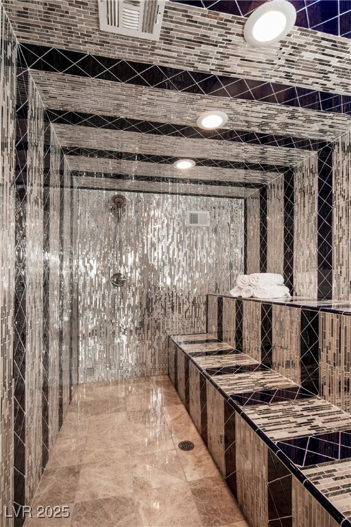 Building Photo - 8801 Palm Greens Ct