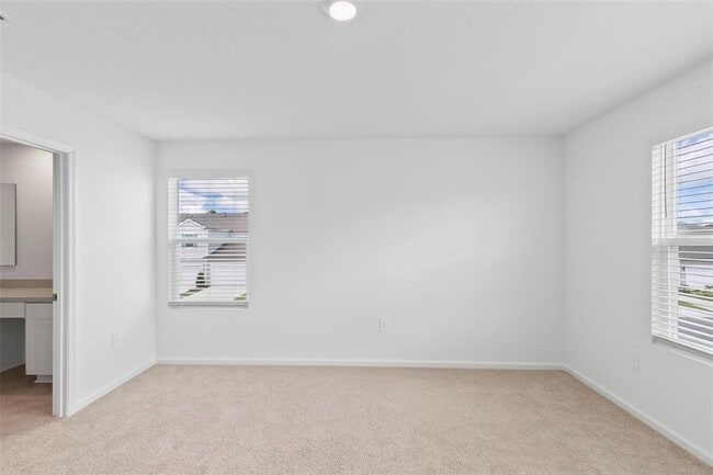 Building Photo - 516 Redbud Rd