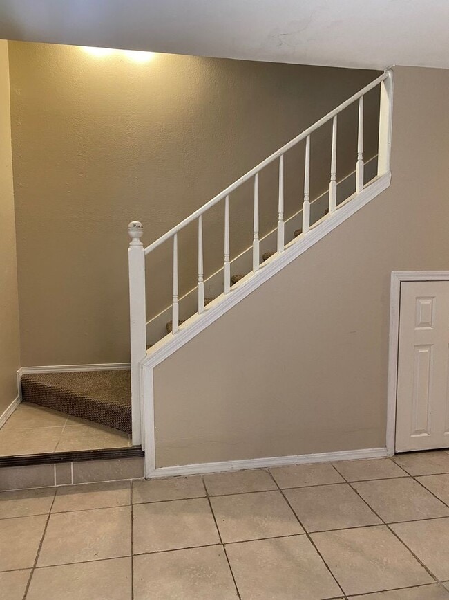 Building Photo - Darling Gathering Place Brookside Townhouse - Gated Community - 1 bedroom 1.5 bath, Small Fenced ...