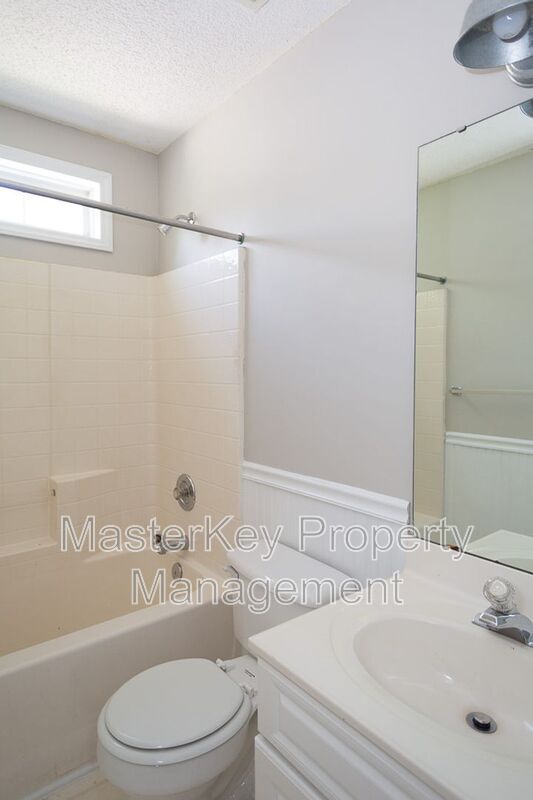Building Photo - 7916 Strawberry Meadows St