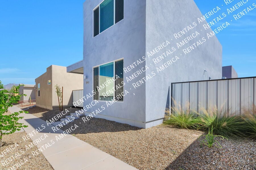 Building Photo - 1840 S Math Quiz Dr