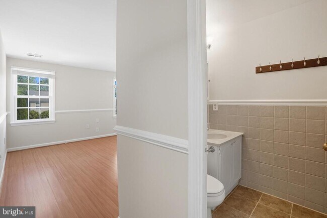 Building Photo - 9207 Hunting Pines Pl