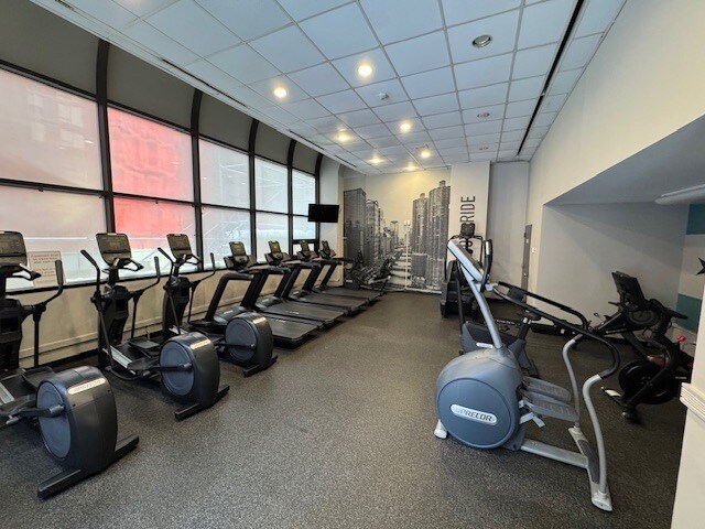 Building Photo - 211 E Ohio St