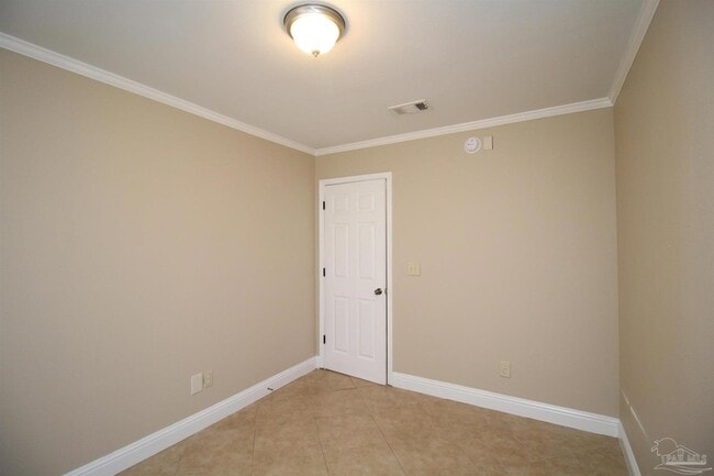 Building Photo - 6841 Melanie Dr