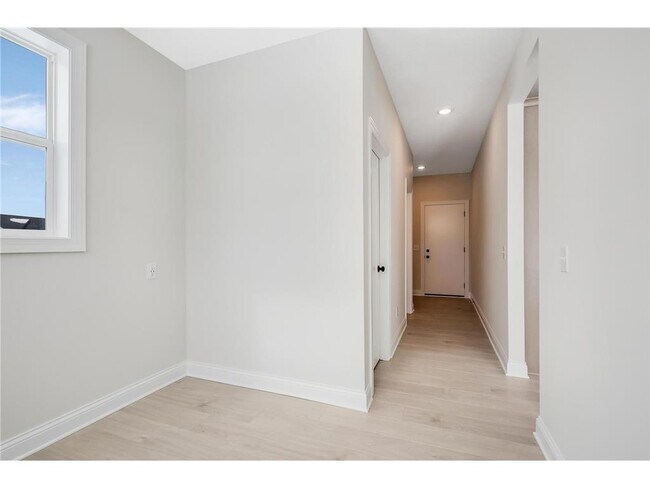 Building Photo - 10771 40th St N