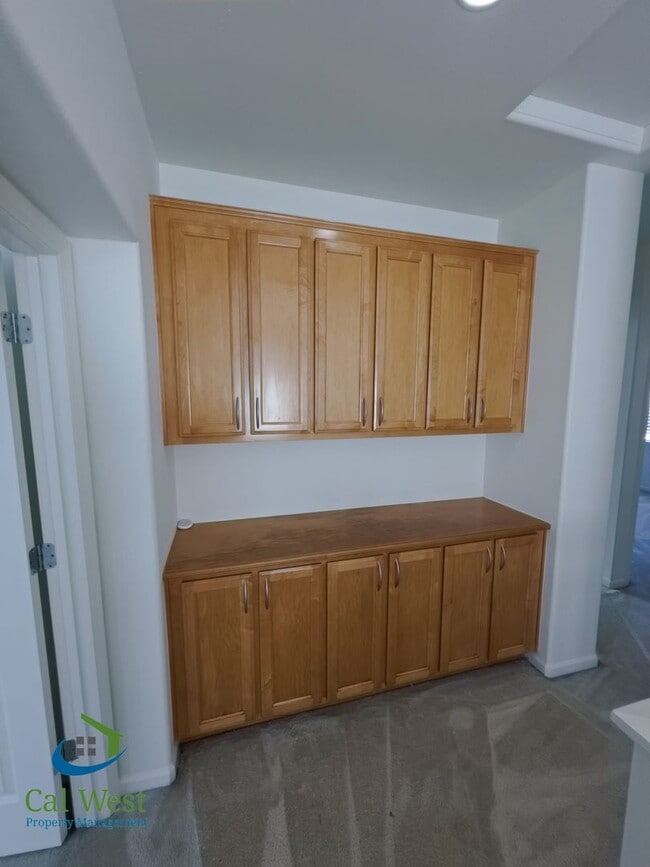 Building Photo - $4995 - 2 Story, 4 bed - 2 Bath Home in de...