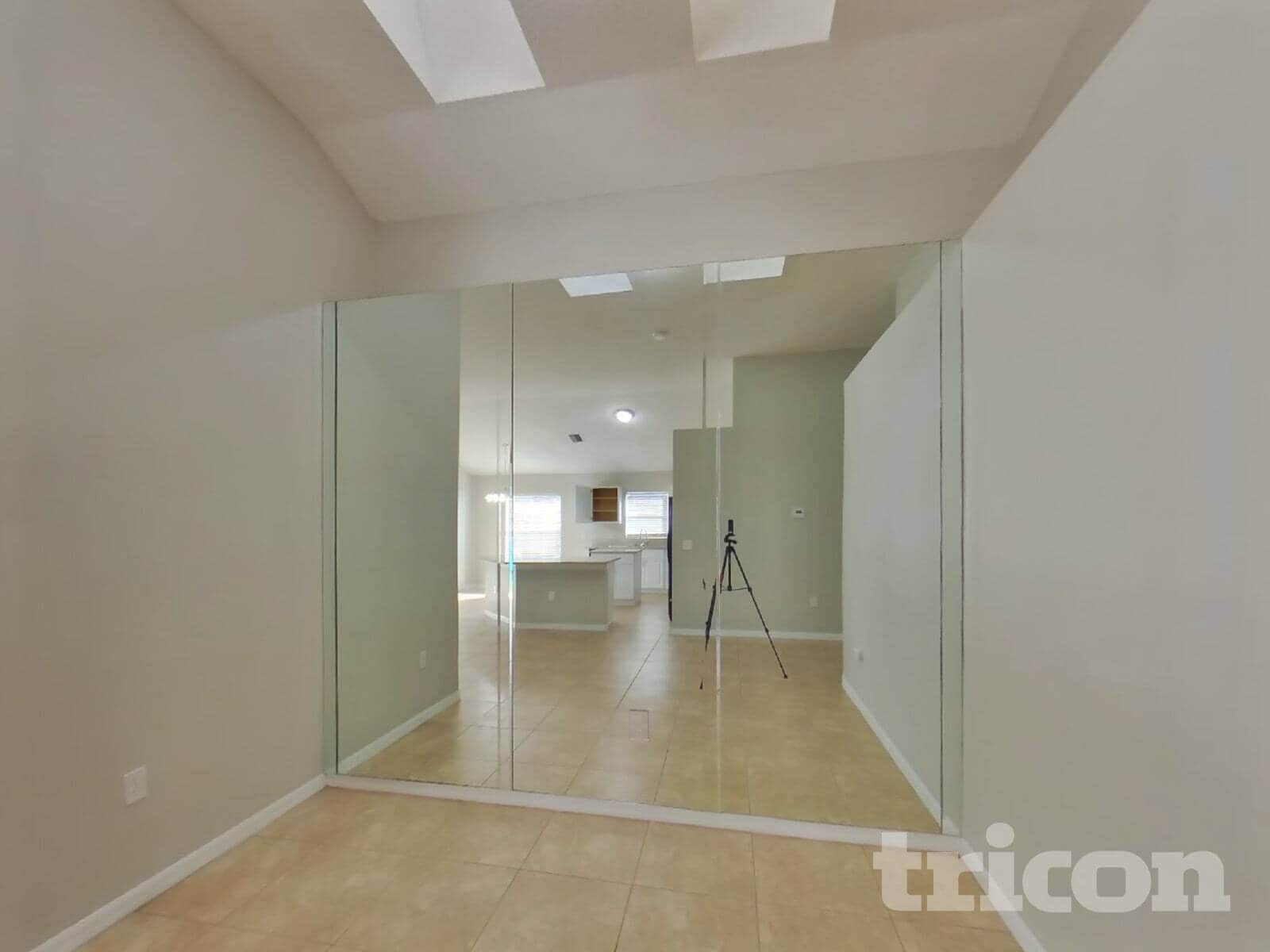 Building Photo - 8931 Southbay Dr