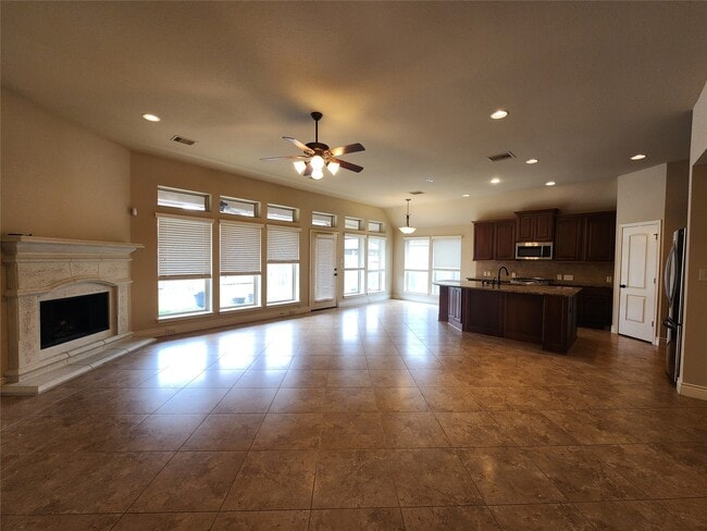 Building Photo - 27123 Bunker Bluff Ct