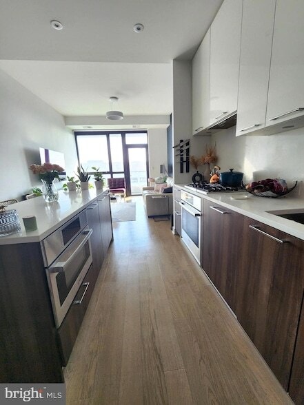 Building Photo - 1650 Silver Hill Dr