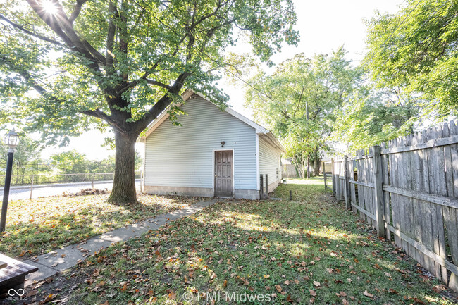 Building Photo - 1803 Wilcox St