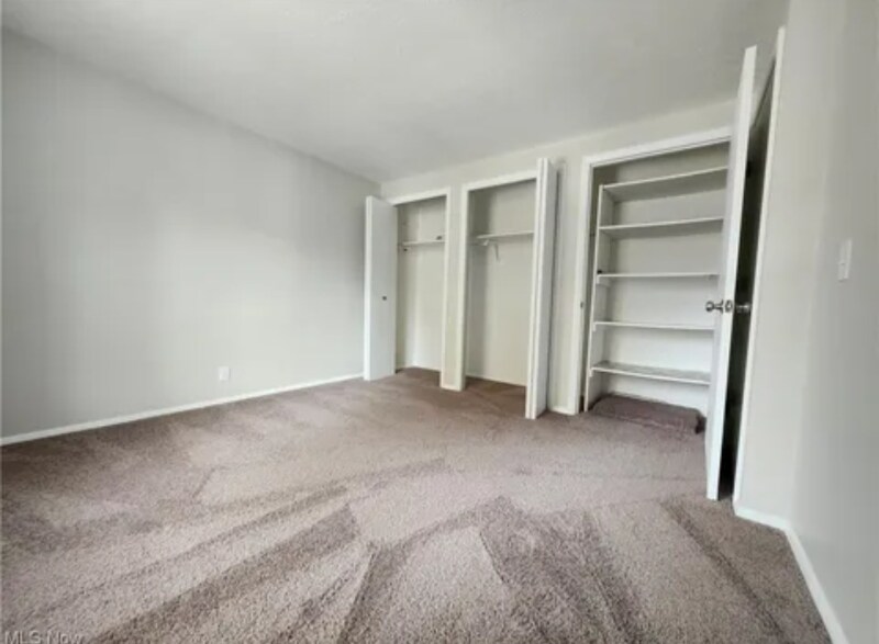 Building Photo - 1651 Mentor Ave