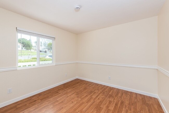 Building Photo - 3bd/2ba Single Story Vista Home With A/C