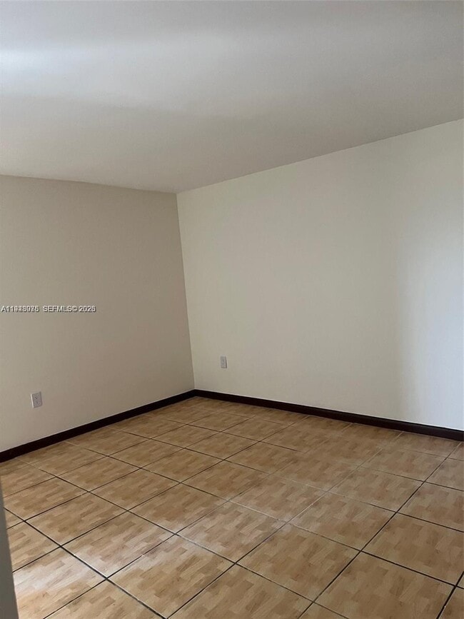 Building Photo - 10651 SW 108th Ave