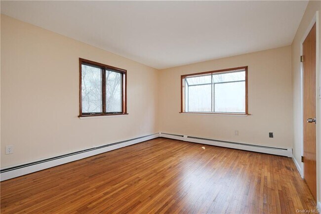 Building Photo - 132 Woodland Dr