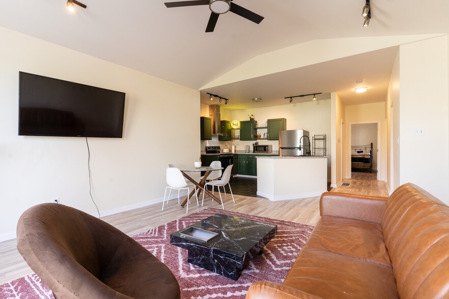 Living Room - 331 N 26th St