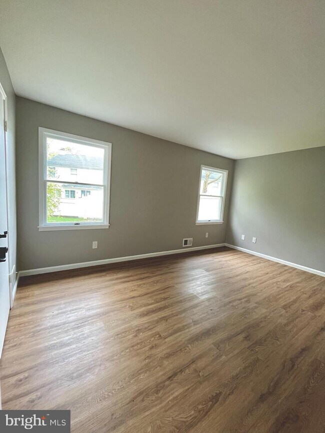 Building Photo - 1 Ketch Ct