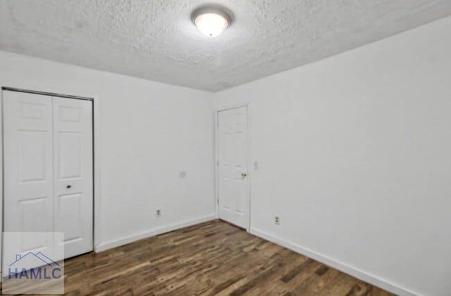 Building Photo - 161 Joe Walker Way