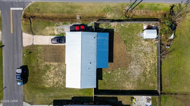 Building Photo - 412 W 18th Ct