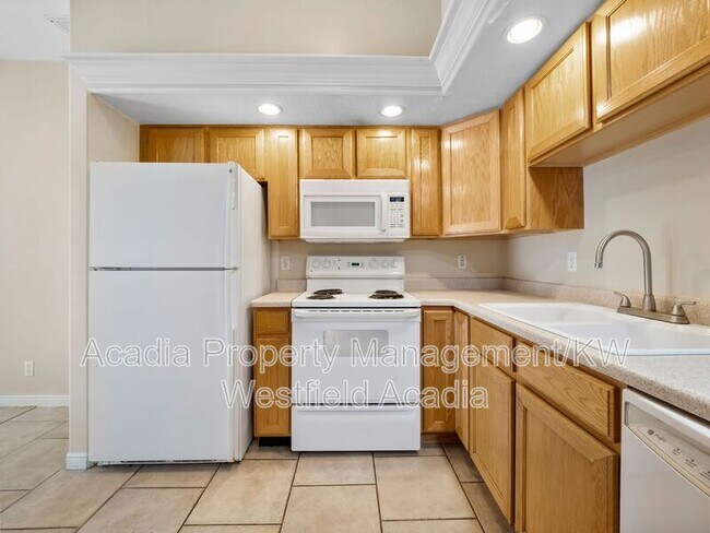 Building Photo - 130 Peregrine Ln