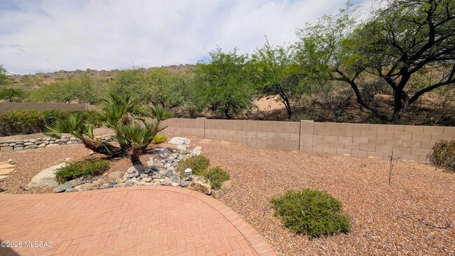 Building Photo - 62218 E Sand Crest Dr