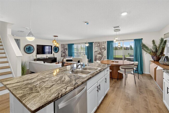 Building Photo - 2841 Gumbo Limbo Dr