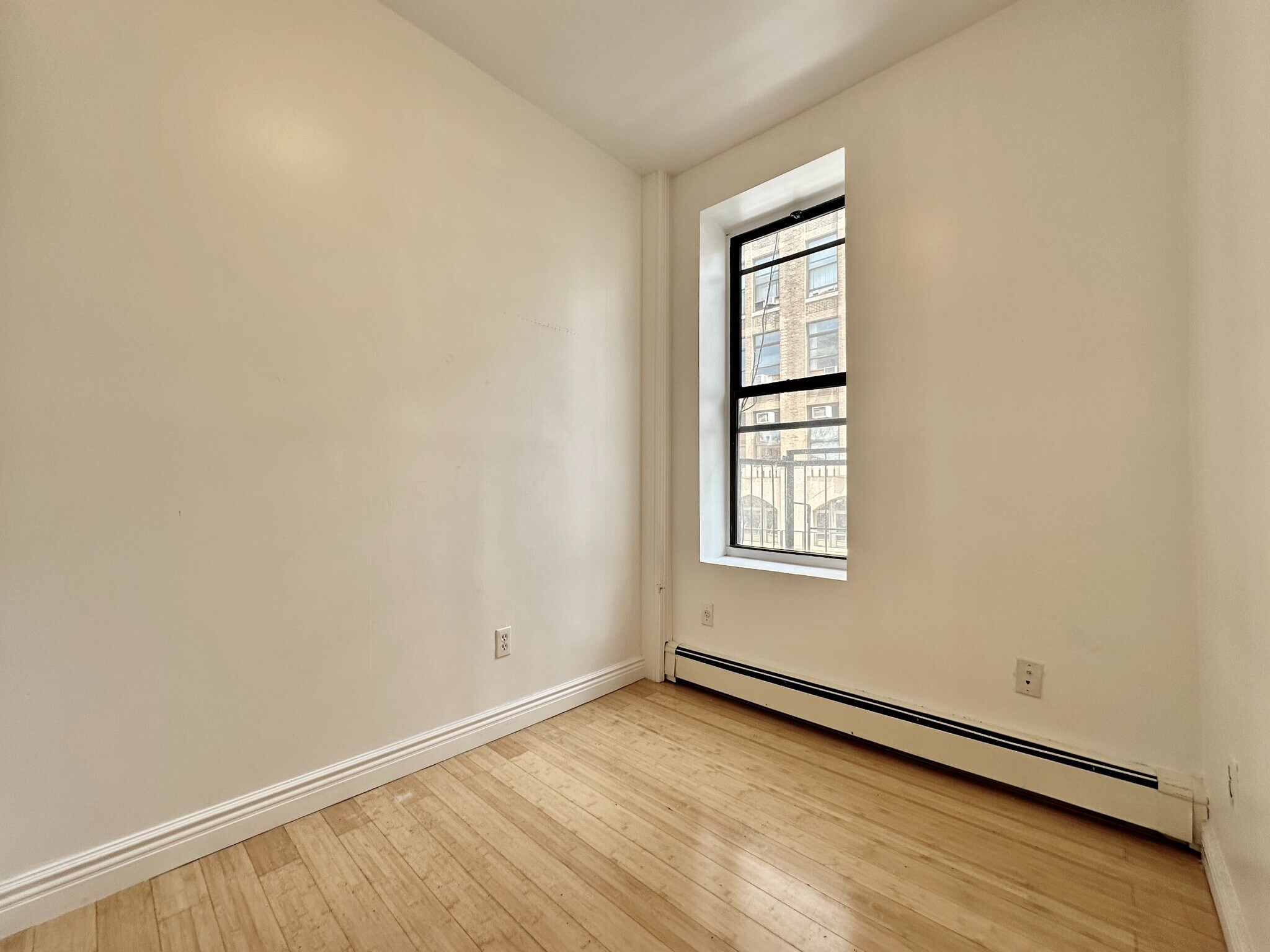 Building Photo - 344 W 52nd St