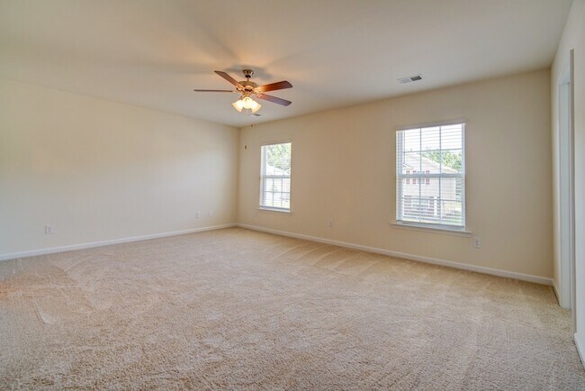 Building Photo - 3 BR, 2.5 BA., 2 Car Garage in Boiling Springs, Near I-85