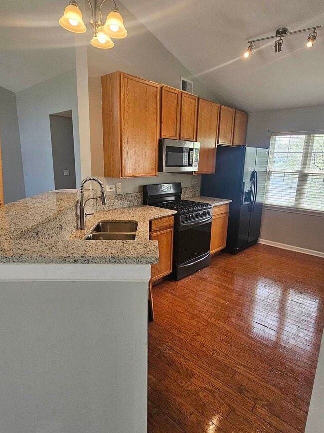 Building Photo - 2935 Rutland Cir