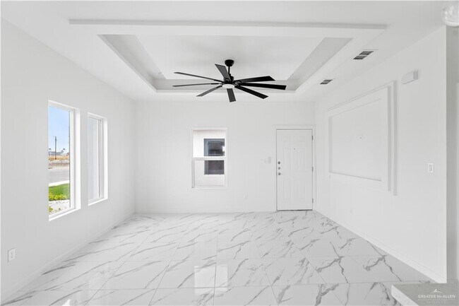 Building Photo - 14 N 24th St