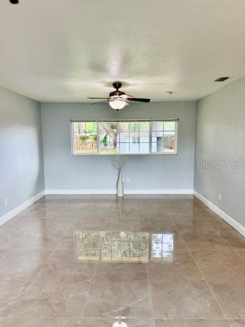 Building Photo - 1337 Lake Asher Cir