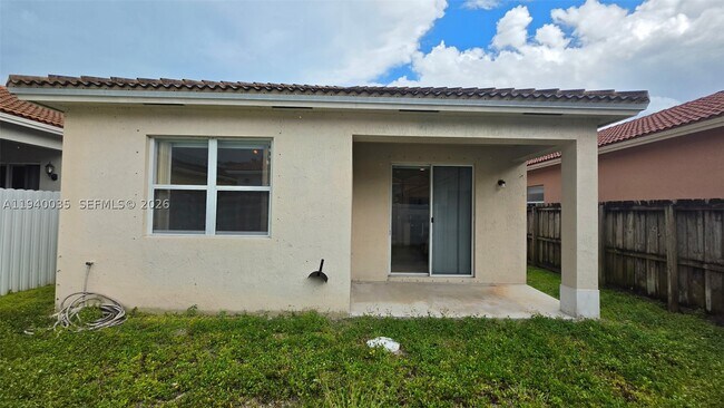 Building Photo - 2160 NE 37th Terrace