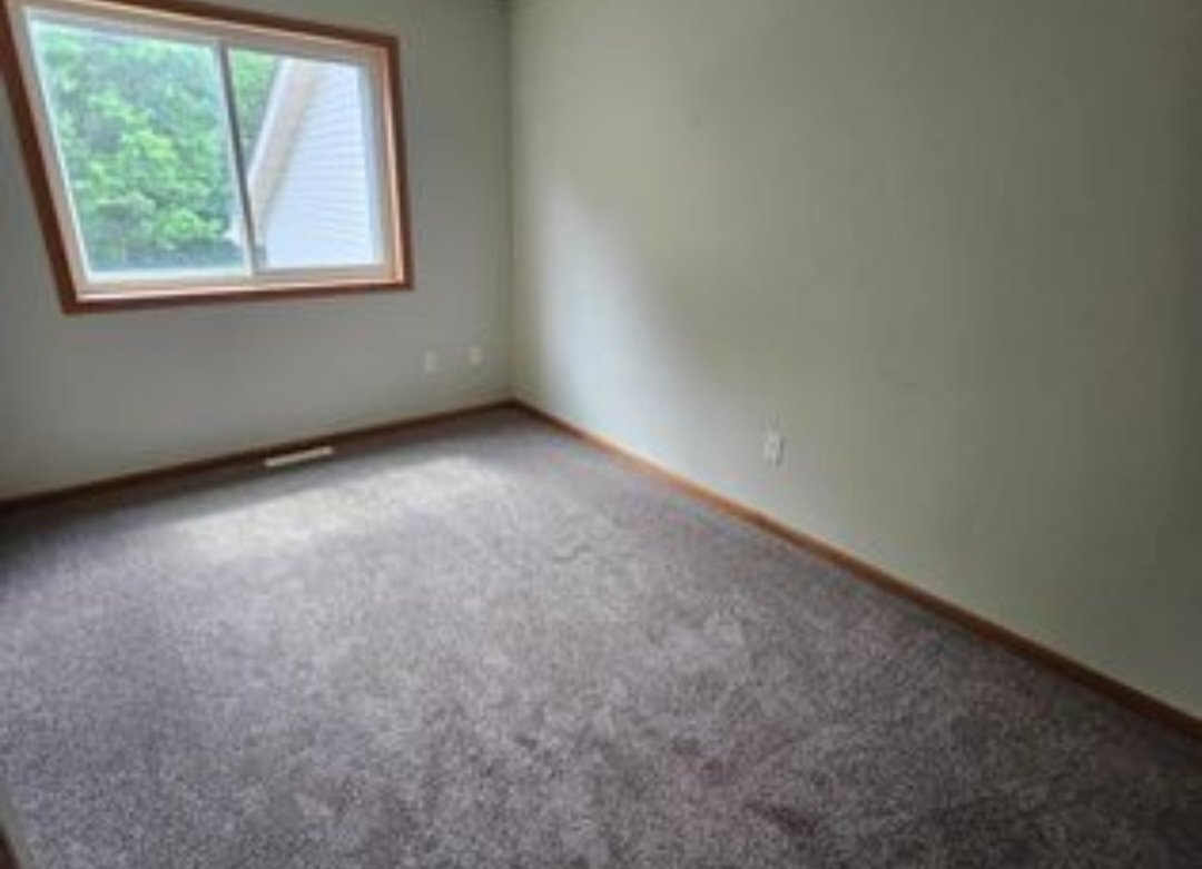 Building Photo - 1781 Rush Point Dr Cir W