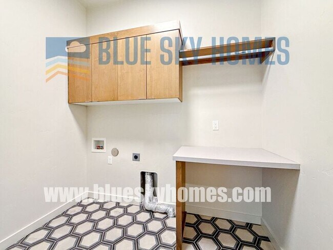 Building Photo - 4089 E Copper Point Dr