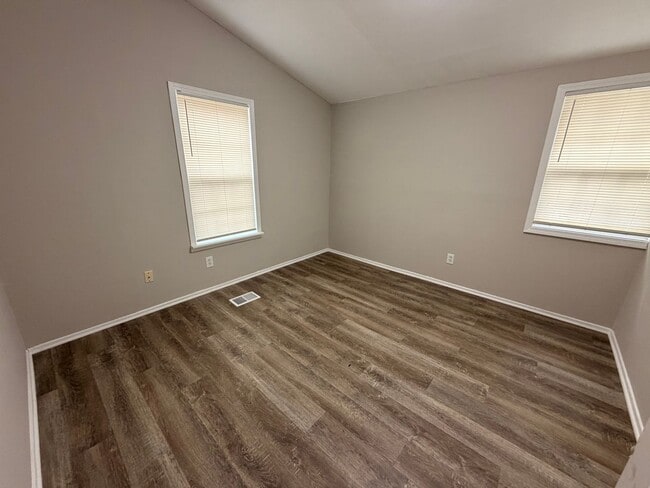 Building Photo - 2 Bed 2 Bath in Atlanta!